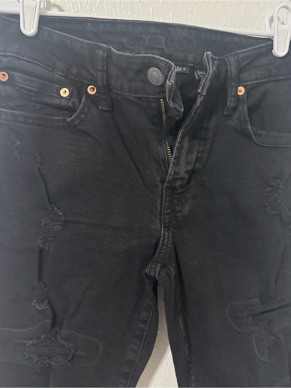 American Eagle Airflex + Men’s 28X30 Black Skinny Distressed Jeans - EUC Casual
